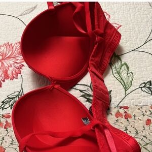 Victoria’s Secret Push-up bra 36D new without tag